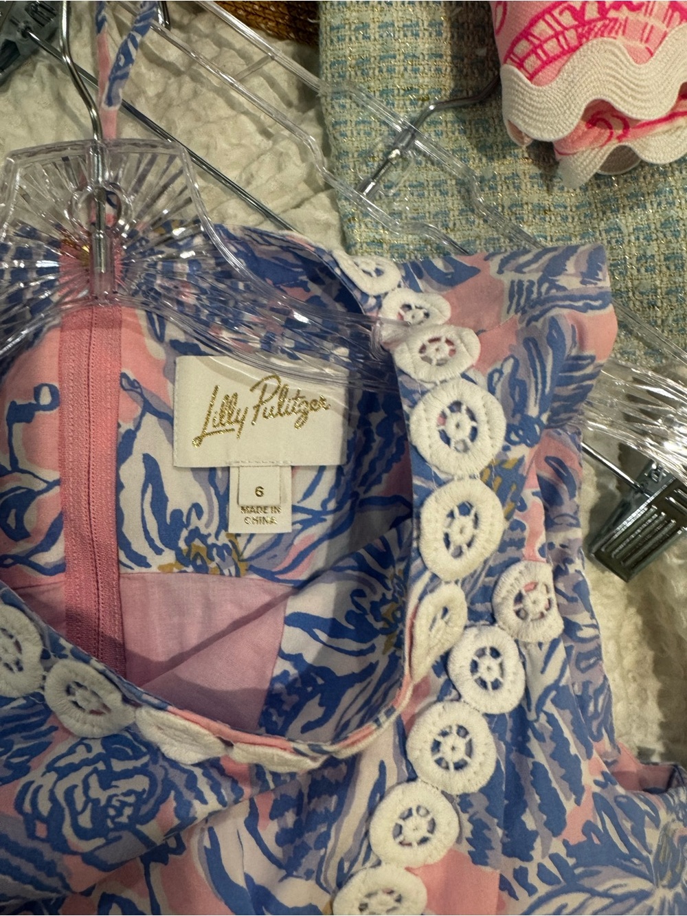 Lilly Pulitzer - Picture 4 of 4